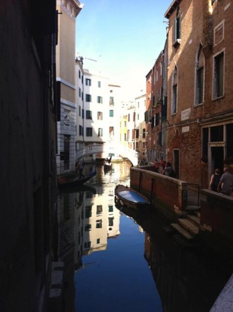 B&B Al Teatro With Canal View Venedig Exterior foto